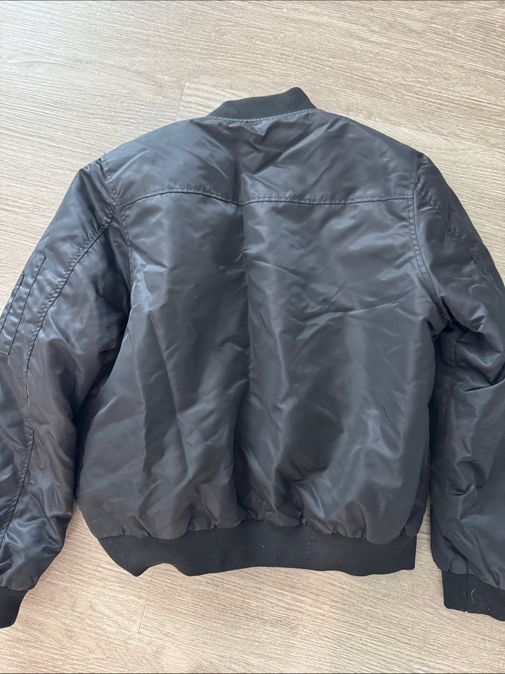 Forever 21 Men's Black Bomber Jacket with Zip Pockets - Picture 5 of 5